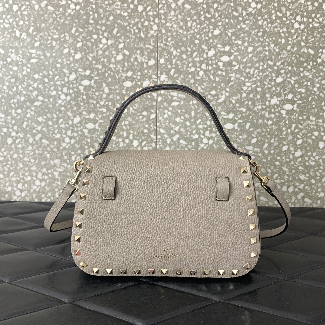 Valentino Garavani Rockstud Handbag Shoulder Bag in Grey Grainy Calfskin